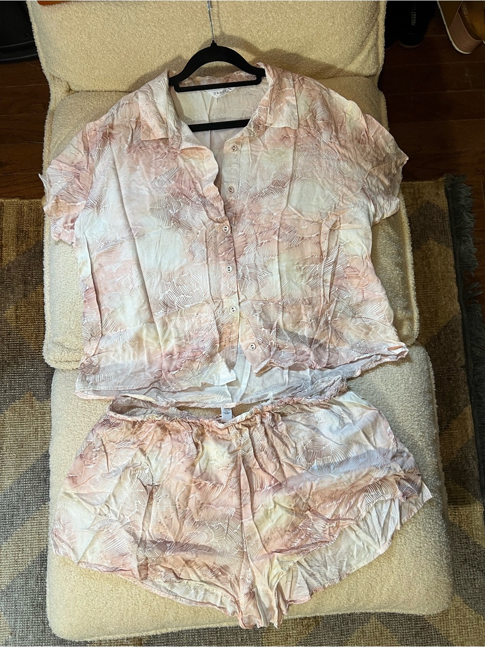 Danskin Blush Floral Rayon Pajama Short Set XL Button Up
